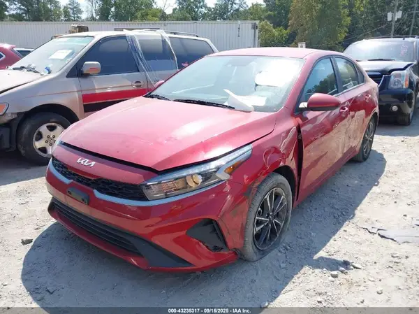3KPF24AD5RE732822 2024 KIA FORTE - Image 2