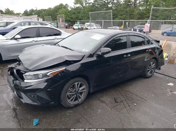 3KPF24AD5RE736448 2024 KIA FORTE - Image 2