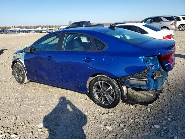 3KPF24AD5RE736918 2024 KIA FORTE - Image 2