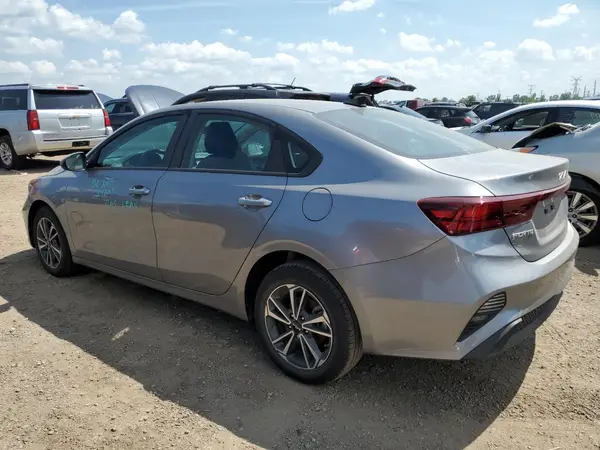 3KPF24AD5RE736949 2024 KIA FORTE - Image 2