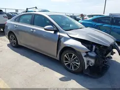 3KPF24AD5RE739205 2024 KIA FORTE