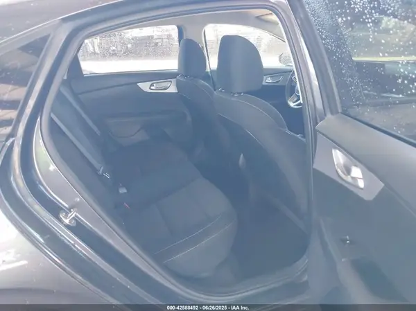 3KPF24AD5RE740807 2024 KIA FORTE - Image 8