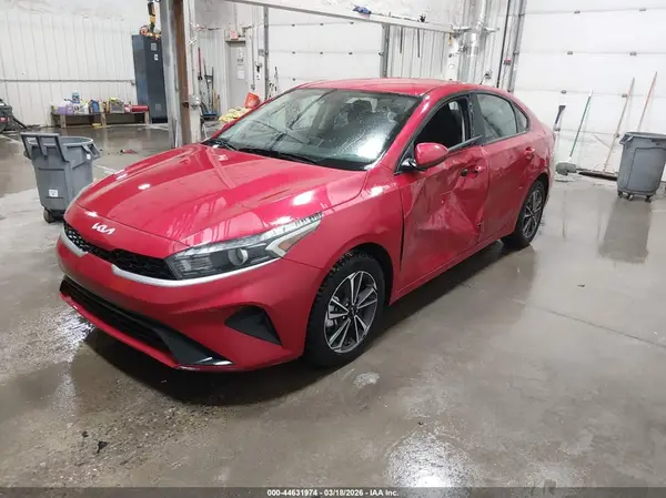 3KPF24AD5RE741911 2024 KIA FORTE - Image 2