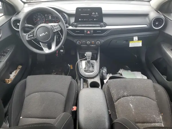 3KPF24AD5RE743058 2024 KIA FORTE - Image 8