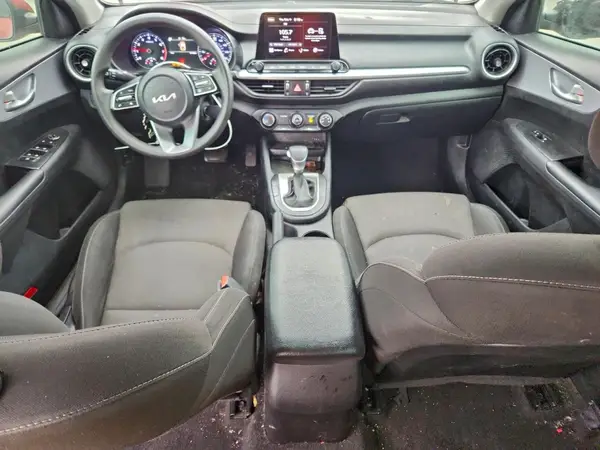 3KPF24AD5RE744159 2024 KIA FORTE - Image 8