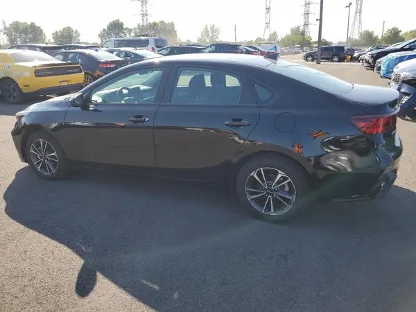 3KPF24AD5RE748180 2024 KIA FORTE - Image 2
