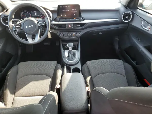 3KPF24AD5RE748180 2024 KIA FORTE - Image 8