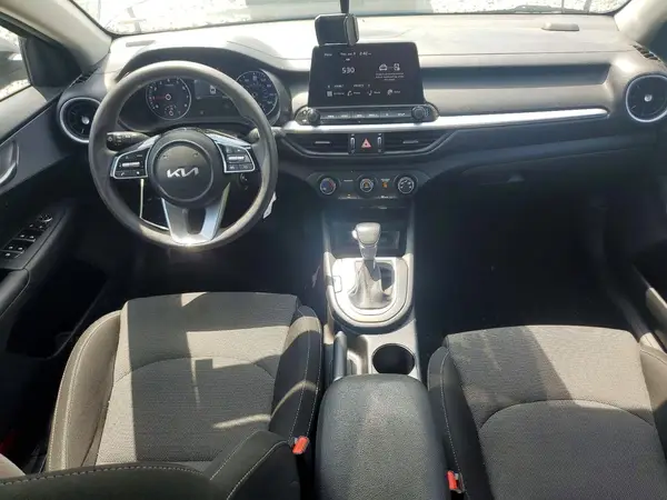 3KPF24AD5RE750351 2024 KIA FORTE - Image 8