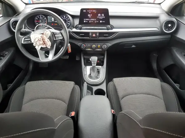 3KPF24AD5RE751662 2024 KIA FORTE - Image 8