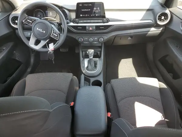 3KPF24AD5RE753444 2024 KIA FORTE - Image 8