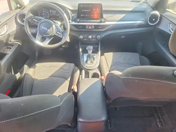 3KPF24AD5RE754044 2024 KIA FORTE - Image 8