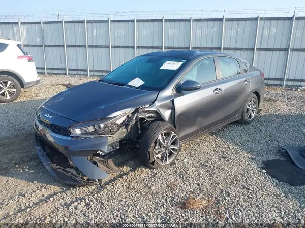 3KPF24AD5RE754688 2024 KIA FORTE - Image 2