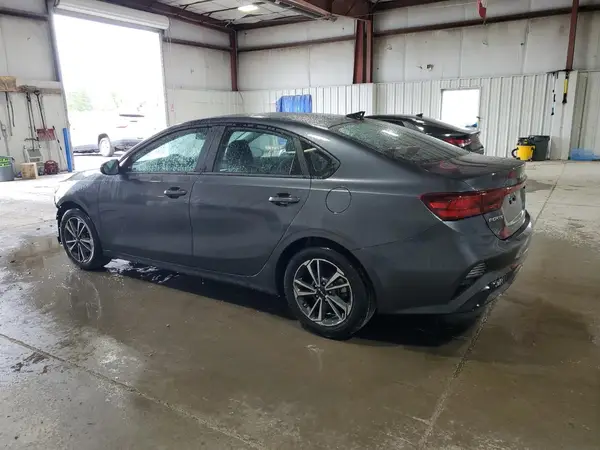3KPF24AD5RE756506 2024 KIA FORTE - Image 2