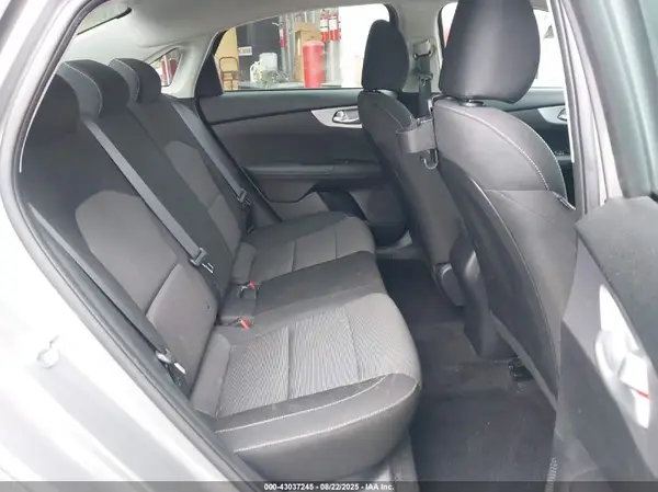 3KPF24AD5RE757011 2024 KIA FORTE - Image 8