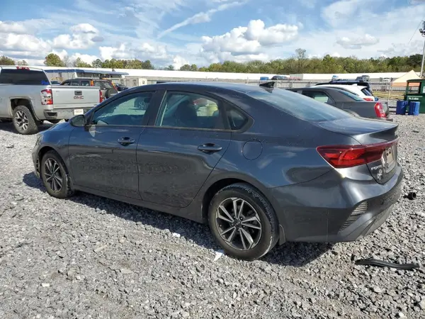 3KPF24AD5RE757431 2024 KIA FORTE - Image 2