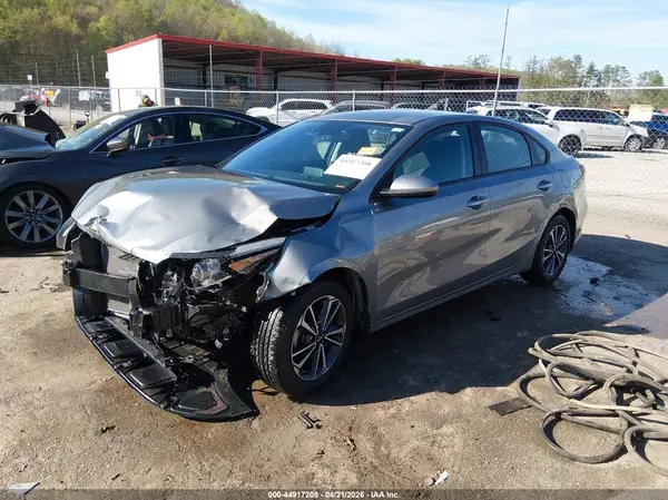 3KPF24AD5RE758577 2024 KIA FORTE - Image 2