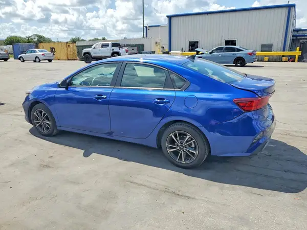 3KPF24AD5RE758658 2024 KIA FORTE - Image 2