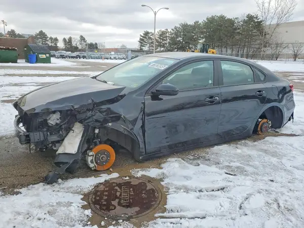 3KPF24AD5RE761544 2024 KIA FORTE - Image 1