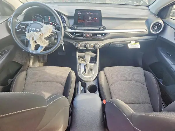 3KPF24AD5RE761656 2024 KIA FORTE - Image 8