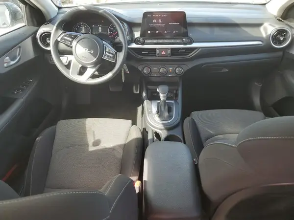 3KPF24AD5RE762502 2024 KIA FORTE - Image 8