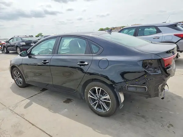 3KPF24AD5RE764203 2024 KIA FORTE - Image 2