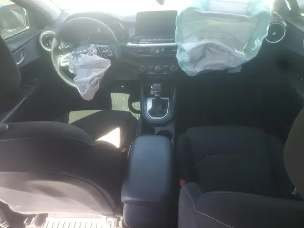 3KPF24AD5RE765478 2024 KIA FORTE - Image 8