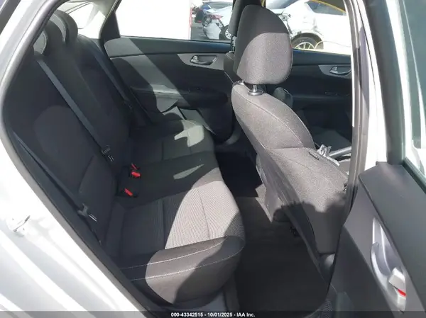 3KPF24AD5RE766677 2024 KIA FORTE - Image 8