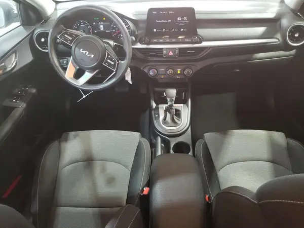 3KPF24AD5RE767327 2024 KIA FORTE - Image 8
