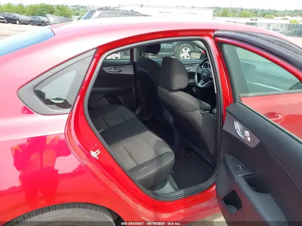3KPF24AD5RE767814 2024 KIA FORTE - Image 8