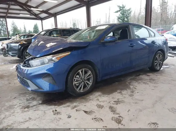 3KPF24AD5RE768249 2024 KIA FORTE - Image 2