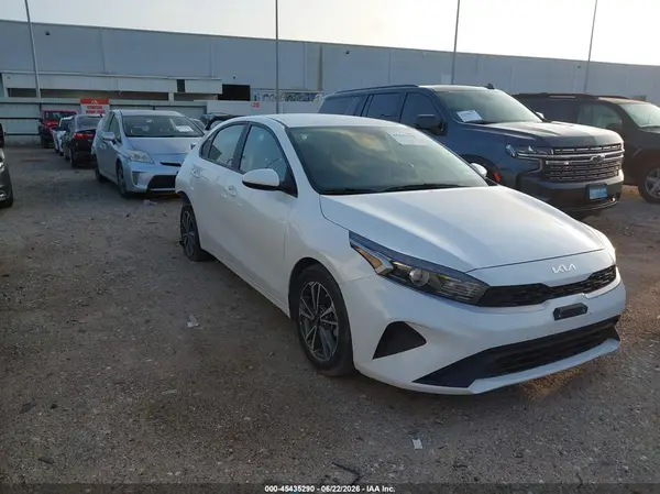 3KPF24AD5RE769160 2024 KIA FORTE - Image 1