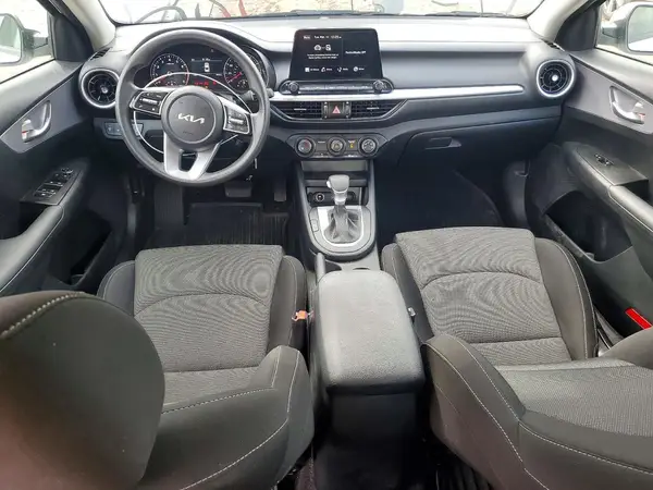 3KPF24AD5RE769787 2024 KIA FORTE - Image 8