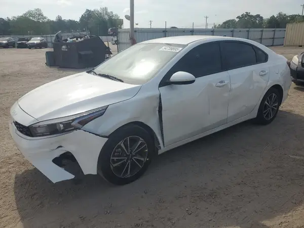 3KPF24AD5RE773077 2024 KIA FORTE - Image 1