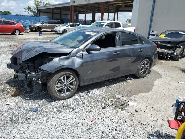3KPF24AD5RE776321 2024 KIA FORTE - Image 1
