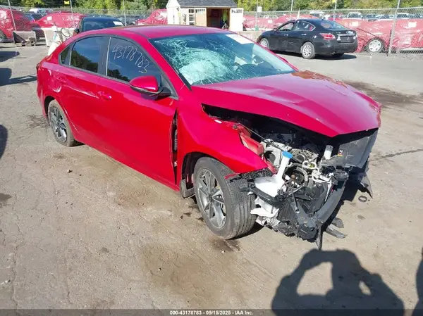 3KPF24AD5RE777470 2024 KIA FORTE - Image 1
