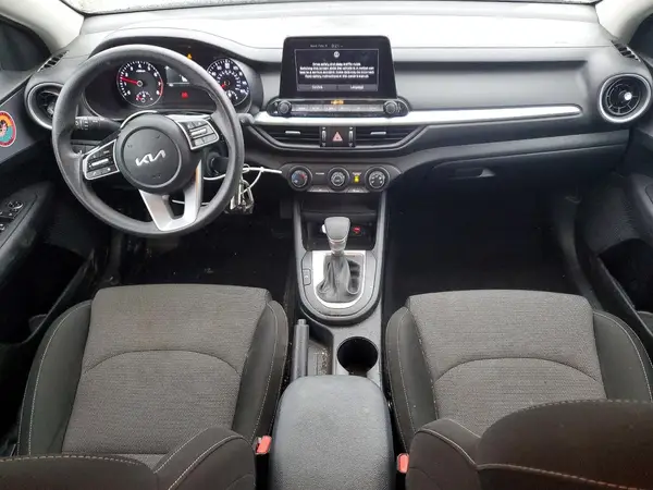 3KPF24AD5RE778232 2024 KIA FORTE - Image 8