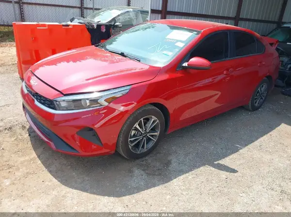 3KPF24AD5RE778926 2024 KIA FORTE - Image 2