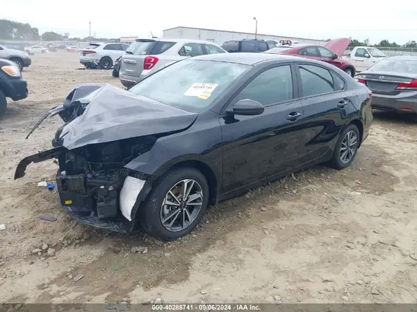3KPF24AD5RE781115 2024 KIA FORTE - Image 2