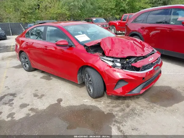3KPF24AD5RE783270 2024 KIA FORTE - Image 1