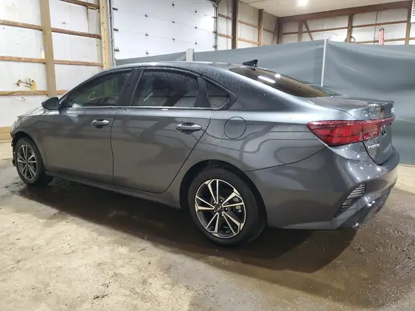 3KPF24AD5RE784211 2024 KIA FORTE - Image 2