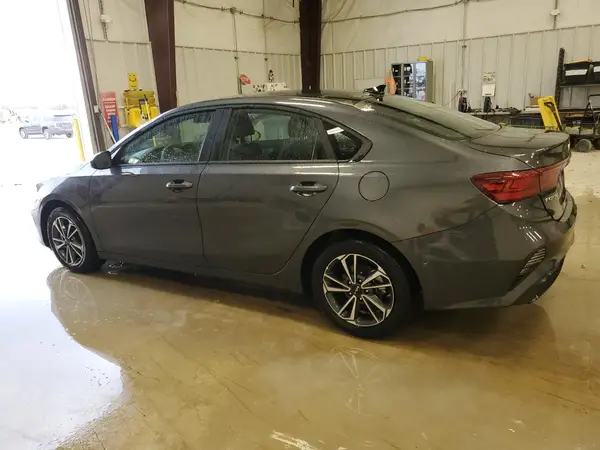 3KPF24AD5RE784466 2024 KIA FORTE - Image 2