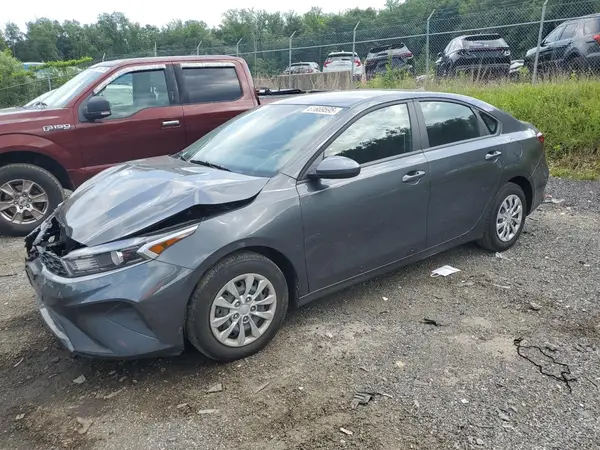 3KPF24AD5RE784712 2024 KIA FORTE - Image 1