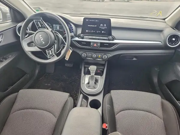 3KPF24AD5RE785925 2024 KIA FORTE - Image 8
