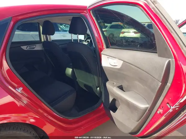 3KPF24AD5RE786668 2024 KIA FORTE - Image 8