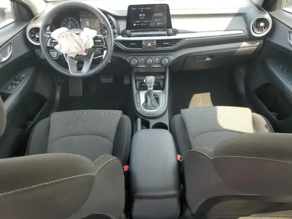3KPF24AD5RE788503 2024 KIA FORTE - Image 8
