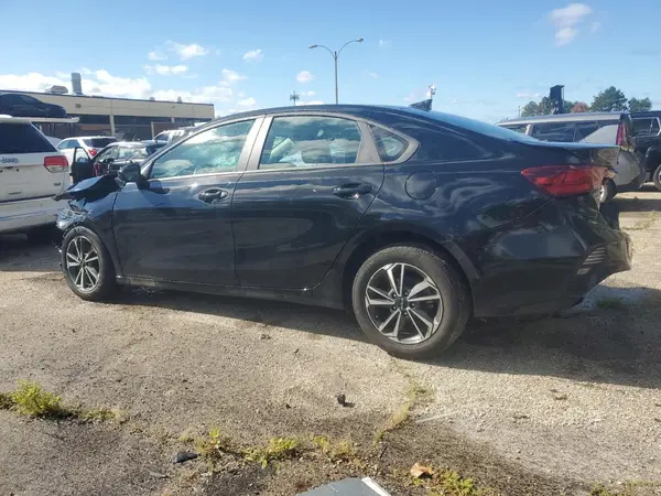3KPF24AD5RE789831 2024 KIA FORTE - Image 2