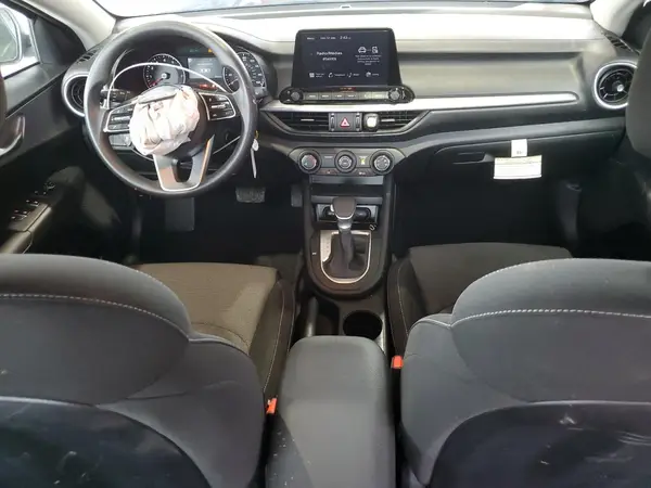 3KPF24AD5RE793460 2024 KIA FORTE - Image 8