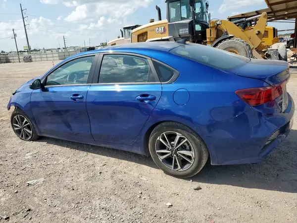 3KPF24AD5RE794821 2024 KIA FORTE - Image 2