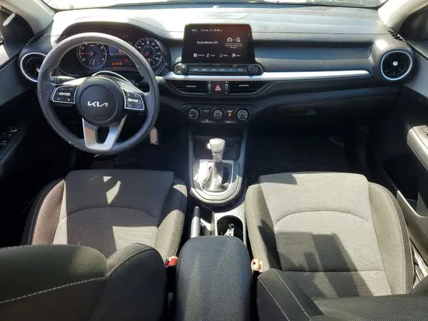 3KPF24AD5RE795046 2024 KIA FORTE - Image 8
