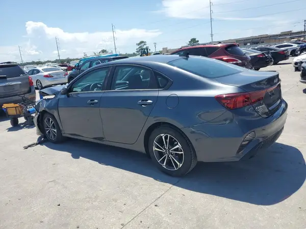 3KPF24AD5RE802609 2024 KIA FORTE - Image 2